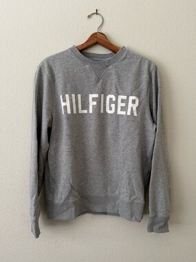 Tommy Hilfiger Gray “HILFIGER” Crewneck Sweatshirt - Classic Logo